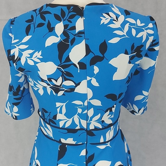 Maggy London Floral Fitted Flare Blue Dress 0 - Picture 9 of 14